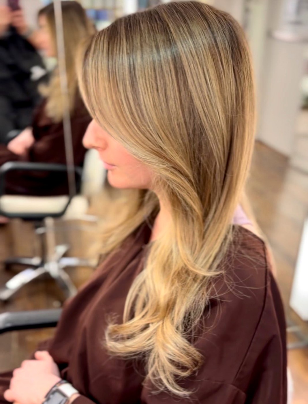 Cascading honey blonde blowout